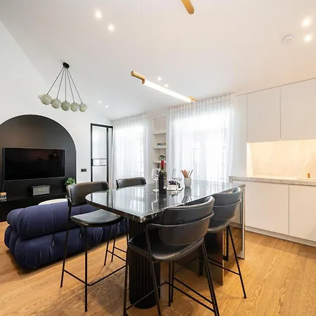 Cohost I New Gedimino Ave W- Ac, In The Center Of It Apartment